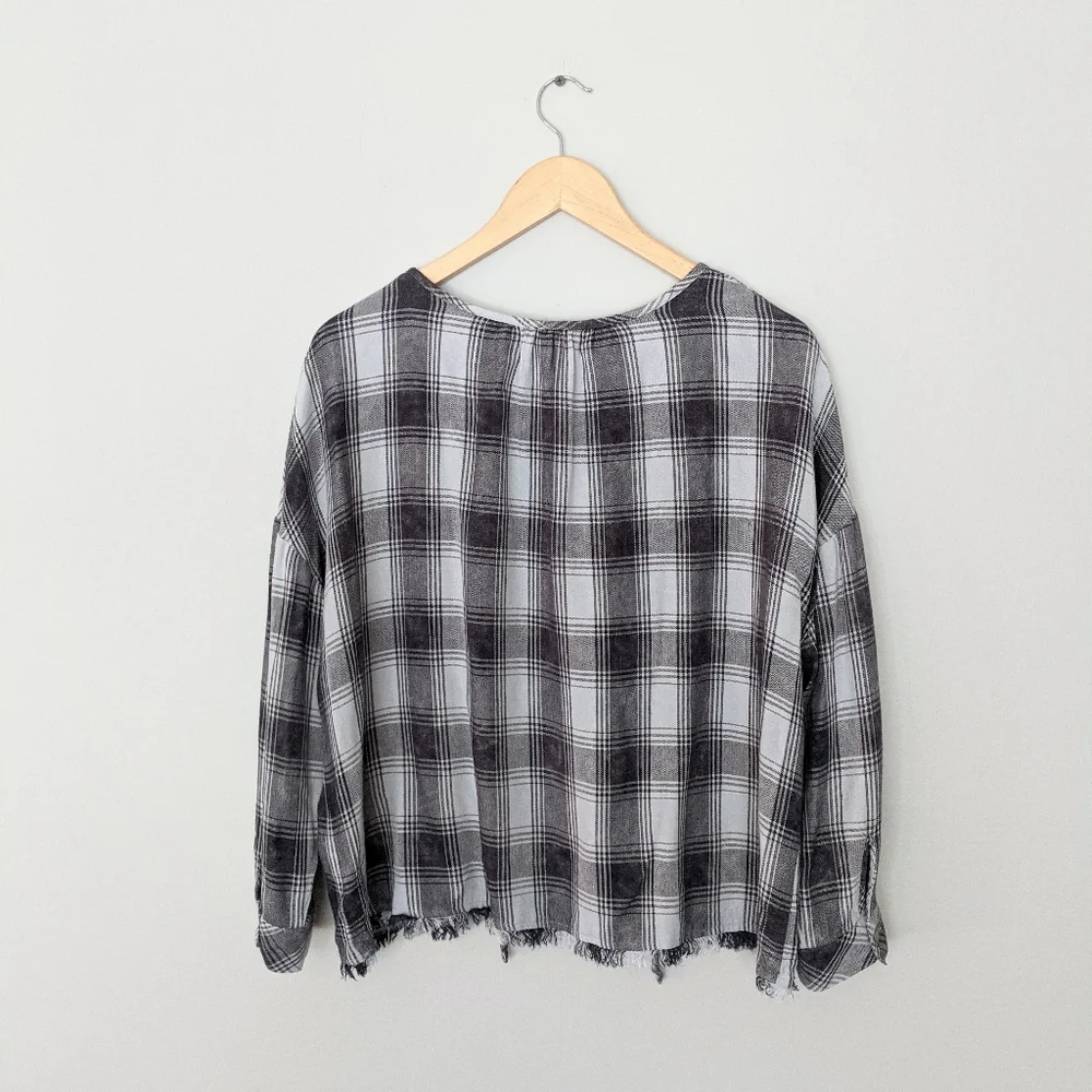 Anthropologie Cloth & Stone Grey Plaid Peasant Top - Picture 9 of 10